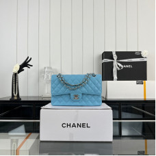Chanel Classic Flap Medium Size 25.5cm Caviar Leather Silver Hardware Shoulder Bag Handbag Purse A1112 Chanel Classic Flap Medium Size 25.5cm Caviar Leather Silver Hardware Shoulder Bag Handbag Purse A1112