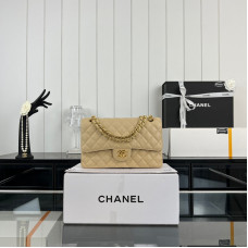 Chanel Classic Flap Medium Size 25.5cm Caviar Leather Gold Hardware Shoulder Bag Handbag Purse A1112 Chanel Classic Flap Medium Size 25.5cm Caviar Leather Gold Hardware Shoulder Bag Handbag Purse A1112