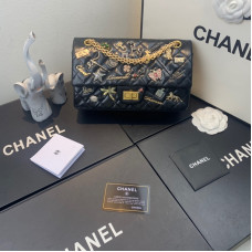 Chanel Classic Flap Medium Size 25.5cm Shoulder Bag Handbag Purse A1112 Chanel Classic Flap Medium Size 25.5cm Shoulder Bag Handbag Purse A1112