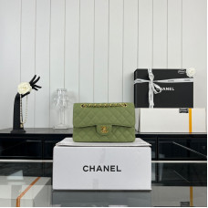 Chanel Classic Flap New Medium Size 23cm Caviar Leather Gold Hardware Shoulder Bag Handbag Purse A1117