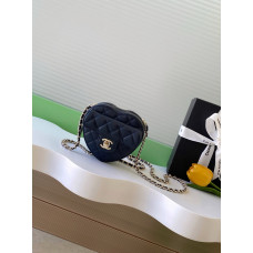 Chanel 25B Heart Small Size 13cm Shoulder Bag Handbag Purse AP2784