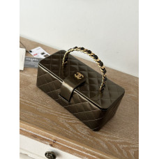 Chanel Vintage big Cosmetic Bag Shoulder Bag Handbag A2226 Chanel Vintage big Cosmetic Bag Shoulder Bag Handbag A2226