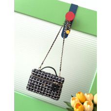 Chanel Cosmetic Bag Top Handle Bag Shoulder Bag Handbag AP4407 Chanel Cosmetic Bag Top Handle Bag Shoulder Bag Handbag AP4407
