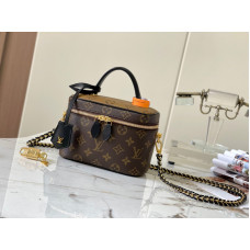 Louis Vuitton LV Vanity Chain Pouch M45165 Shoulder Bag Crossbody Bag LLBGA137