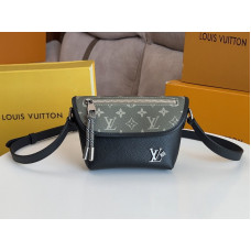 Louis Vuitton LV Pulse Messenger Bag Mini M12618 Shoulder Bag Crossbody Bag LLBGA211 Louis Vuitton LV Pulse Messenger Bag Mini M12618 Shoulder Bag Crossbody Bag LLBGA211