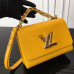 Louis Vuitton LV Twist MM M59887 Shoulder Bag Handbag Purse LLBGQ16 Louis Vuitton LV Twist MM M59887 Shoulder Bag Handbag Purse LLBGQ16