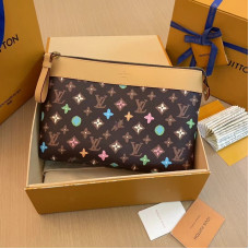 Louis Vuitton LV Pochette Voyage Souple M83568 Clutch Purse Cosmetic Bag LLBGG06 Louis Vuitton LV Pochette Voyage Souple M83568 Clutch Purse Cosmetic Bag LLBGG06