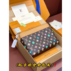 Louis Vuitton LV Pochette Voyage Souple M83568 Clutch Purse Cosmetic Bag LLBGG51 Louis Vuitton LV Pochette Voyage Souple M83568 Clutch Purse Cosmetic Bag LLBGG51