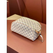 Louis Vuitton LV Dopp Kit N47528 Clutch Purse Cosmetic Bag LLBGG82 Louis Vuitton LV Dopp Kit N47528 Clutch Purse Cosmetic Bag LLBGG82