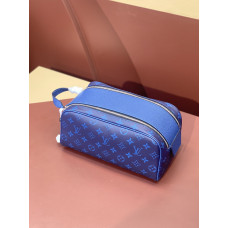 Louis Vuitton LV Dopp Kit M44494 Clutch Purse Cosmetic Bag LLBGG90