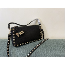 Valentino Garavani Rockstud Shoulder Bag Crossbody Bag 5500 Valentino Garavani Rockstud Shoulder Bag Crossbody Bag 5500