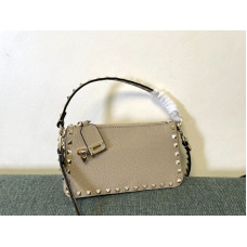 Valentino Garavani Rockstud Shoulder Bag Crossbody Bag 5500 Valentino Garavani Rockstud Shoulder Bag Crossbody Bag 5500