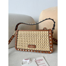 Valentino Garavani Rockstud Oxalis Woven Shoulder Bag Crossbody Bag 5500 Valentino Garavani Rockstud Oxalis Woven Shoulder Bag Crossbody Bag 5500